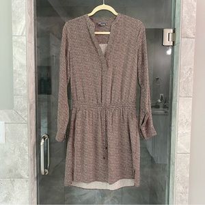 Vince long sleeve tie waist dress size 4